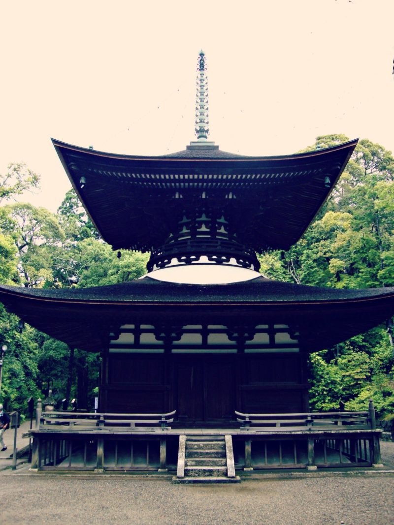 The treasure tower at Ishiyamadera is the oldest in Japan. Learn more about Ishiyamadera with this Otsu Japan travel guide.